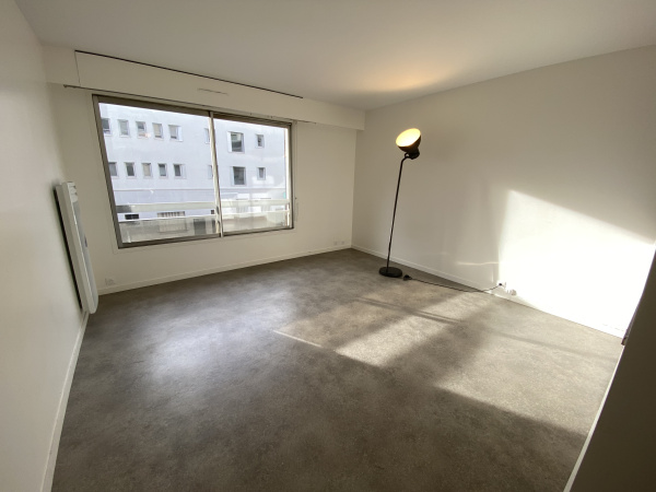 Offres de location Studio Paris 75012